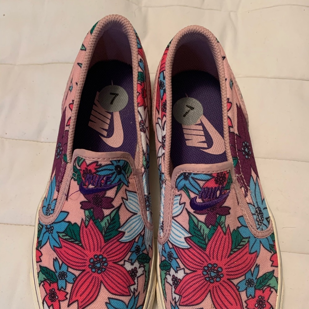Nike Slipon shoes